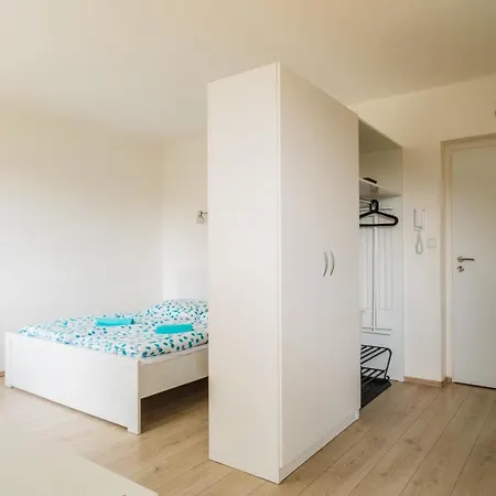 Apartmany Spicka - Stribrnice U Sjezdovky Stare Mesto  Exterior photo